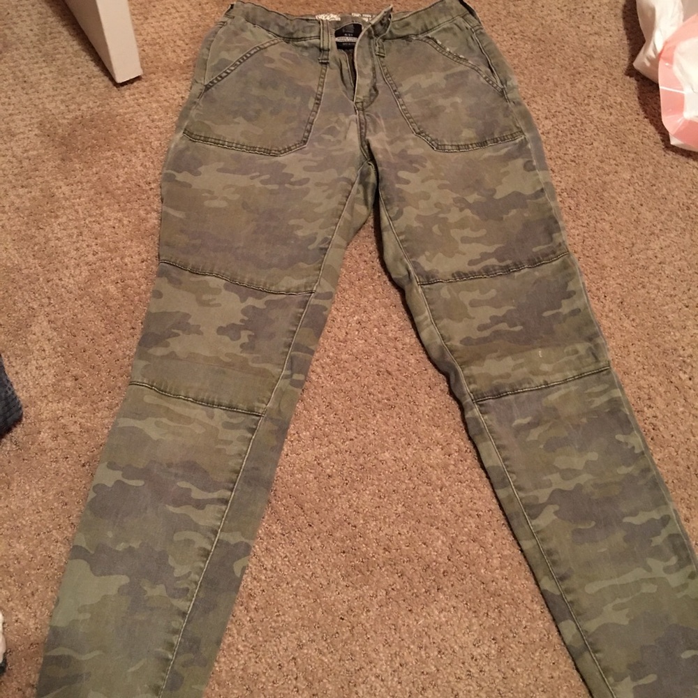Skinny jeans